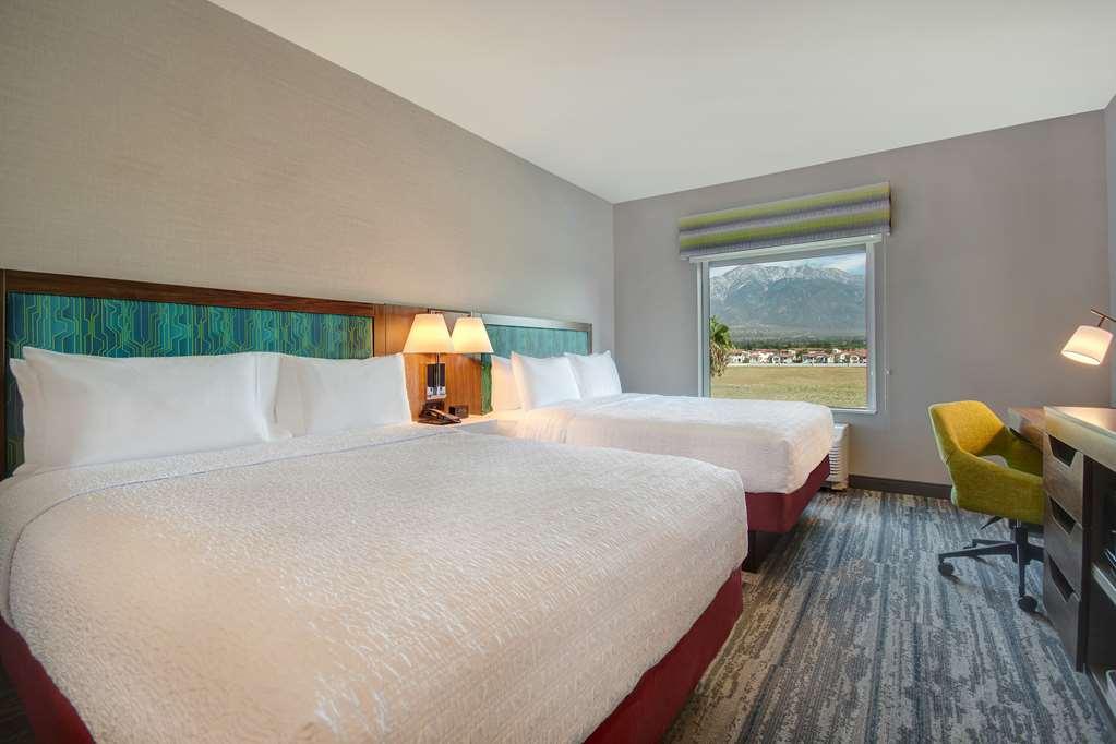 Hampton Inn & Suites Ontario 库卡蒙格牧场 客房 照片