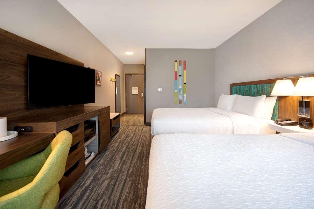 Hampton Inn & Suites Ontario 库卡蒙格牧场 客房 照片
